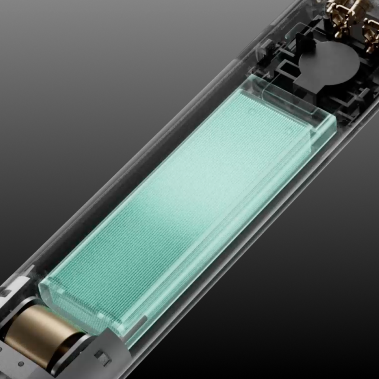 Laifen電鬚刨使用HD LiCoO₂鋰電池，具120分鐘持久續航與快充功能，配備USB-C接口，是挑選高效鬚刨的重點。